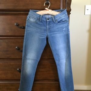 Guess skinny leg jeans size 27